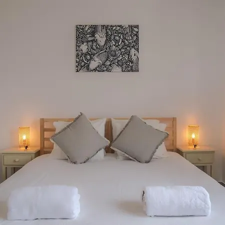 Location, Space, Peaceful & Stylish!