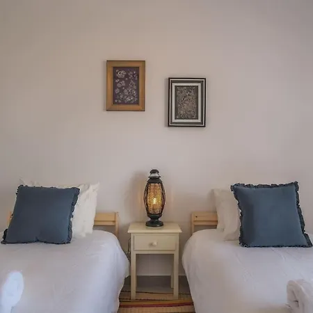 Apartment Location, Space, Peaceful & Stylish! Lagos